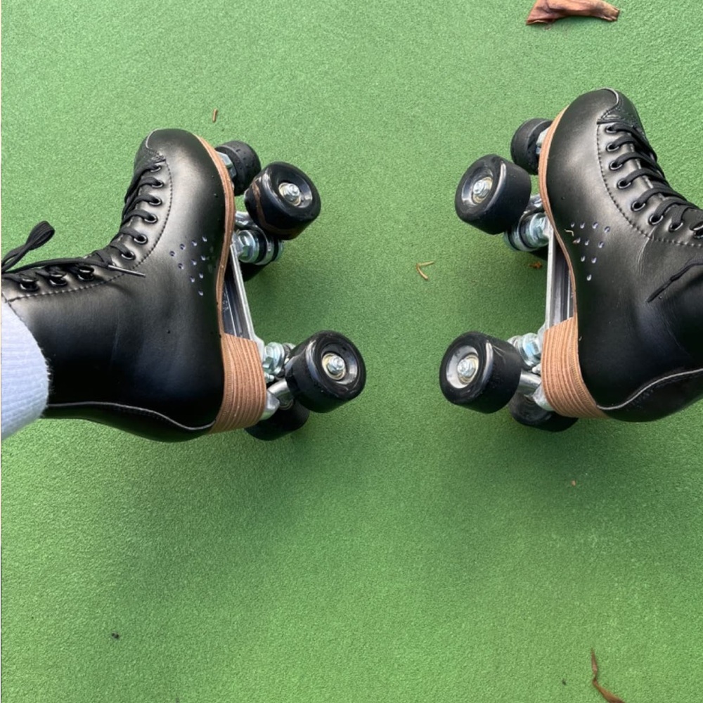 Women's Classic Black Roller Skates